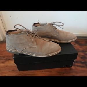 Kenneth Cole Suede Chukka Boots